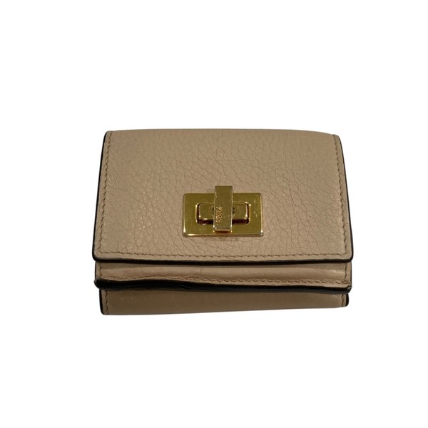 ❤❤最終お値下❤❤極上美品【FENDI】ふんわりとても柔らか❤❤ストール❤❤ FENDI フェンディ 7000L クラシコ 12P ダイヤモンド 腕時計 PGP