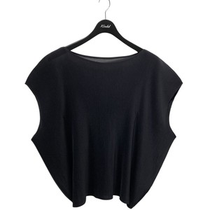 PLEATS PLEASE ISSEY MIYAKE