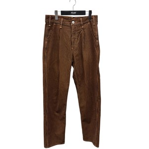 LEVI’S RED