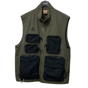 NIKE ACG