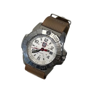 LUMINOX