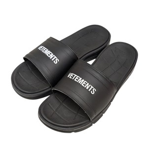 VETEMENTS×Reebok / ヴェトモン リーボックの買取は