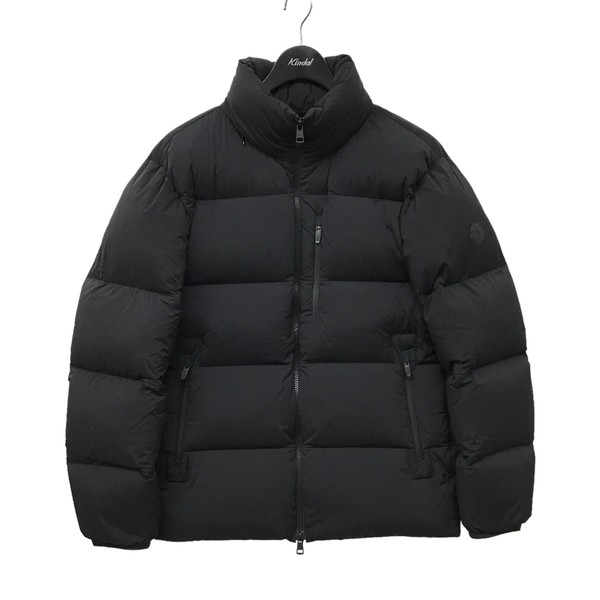 正規店買付★MONCLER ウールブレンドケープ MONCLER (モンクレール) キルティング 切り替え ウール ケープ