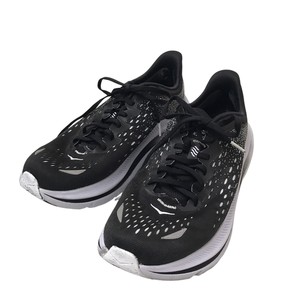 HOKAONEONE