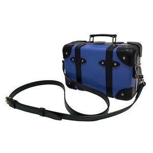 GLOBE-TROTTER
