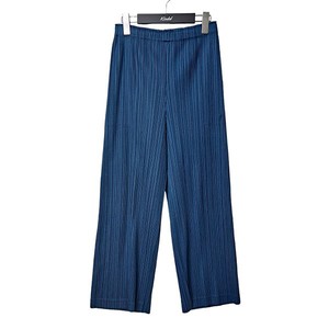 ISSEY MIYAKE PLEATS PLEASE