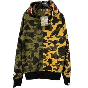 A BATHING APE