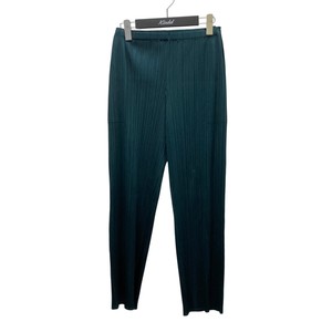 PLEATS PLEASE
